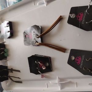 7 different earrings